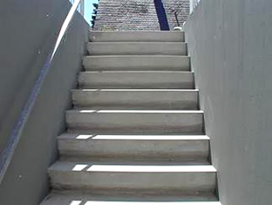 Escaliers d'entrée